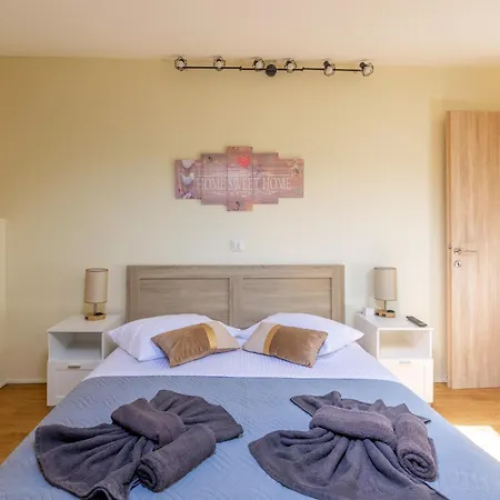 Apartment Thrapsano House With Private Pool By Hospi Heraklion (Crete)